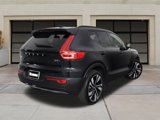 Certified 2025 Volvo XC40 B5 Plus image 4