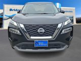 Used 2023 Nissan Rogue SV image 2
