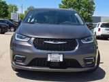 Used 2023 Chrysler Pacifica Touring-L image 4