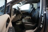 Used 2023 Chrysler Pacifica Touring-L image 2