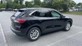 Used 2021 Ford Escape SE w/ Convenience Package image 2