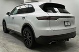 Used 2022 Porsche Cayenne w/ Premium Package image 5