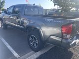 Used 2017 Toyota Tacoma TRD Sport image 4