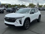 New 2025 Chevrolet Trax RS w/ Sunroof Package image 3
