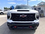Used 2025 Chevrolet Silverado 2500 ZR2 w/ Technology Package image 6
