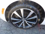 Used 2012 Volkswagen Beetle Launch Edition image 5