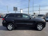 Used 2016 Jeep Grand Cherokee Laredo w/ Quick Order Package 23E image 2