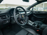 Certified 2024 Porsche Macan image 4