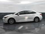 Used 2025 Toyota Corolla LE image 2