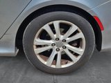Used 2016 Chrysler 200 Limited image 4