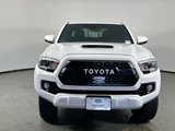 Used 2018 Toyota Tacoma TRD Sport w/ Technology Package image 2