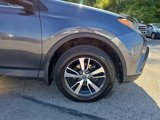 Used 2018 Toyota RAV4 XLE image 2