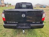 Used 2017 Nissan Titan SV image 4