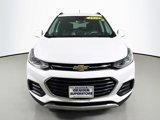 Certified 2022 Chevrolet Trax LT w/ LT Convenience Package image 2