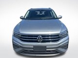 Certified 2022 Volkswagen Tiguan SE image 2