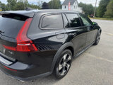 Used 2020 Volvo V60 T5 Cross Country w/ Protection Package Premier image 4