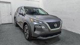 Used 2021 Nissan Rogue SV image 2
