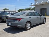 Used 2022 Hyundai Elantra SE w/ Cargo Package image 5