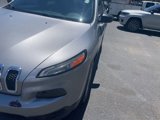 Used 2015 Jeep Cherokee Sport image 4