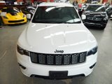 Used 2017 Jeep Grand Cherokee Altitude image 3