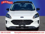 Used 2022 Ford Escape SE w/ SE Sport Appearance Package image 2