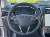 Used 2021 Ford Edge Titanium image 4