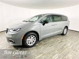New 2025 Chrysler Pacifica Select image 4