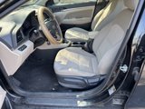 Used 2020 Hyundai Elantra SEL image 5