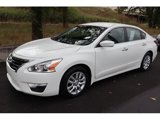 Used 2015 Nissan Altima 2.5 S w/ Power Driver Seat Package image 2