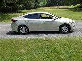 Used 2017 Hyundai Elantra SE image 6