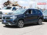 Certified 2022 Volkswagen Taos SE w/ Panoramic Sunroof Package image 3