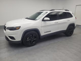 Used 2019 Jeep Cherokee Latitude Plus image 2