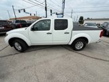 Used 2016 Nissan Frontier SV image 3