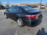 Used 2017 Toyota Camry SE image 3