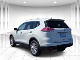 Used 2016 Nissan Rogue SV image 4