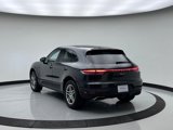 Certified 2021 Porsche Macan image 3