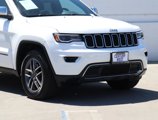 Used 2019 Jeep Grand Cherokee Limited w/ Luxury Group II image 2