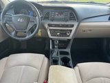 Used 2017 Hyundai Sonata SE image 3