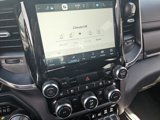 Used 2023 Chrysler Pacifica Touring-L image 2