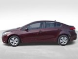 Used 2017 Kia Forte LX image 2