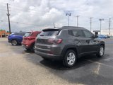Used 2022 Jeep Compass Latitude image 2