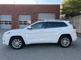 Used 2018 Jeep Cherokee Overland image 2