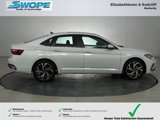 Used 2025 Volkswagen Jetta SEL image 2
