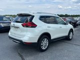 Used 2017 Nissan Rogue SV image 5