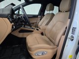 Certified 2025 Porsche Macan image 5