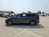 Used 2018 Chrysler Pacifica Limited w/ Tire & Wheel Group image 2