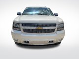Used 2013 Chevrolet Suburban LTZ image 2