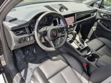 New 2025 Porsche Macan image 4