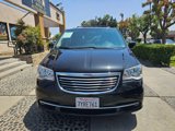 Used 2016 Chrysler Town & Country Touring image 2