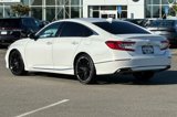 Used 2018 Honda Accord Touring image 6